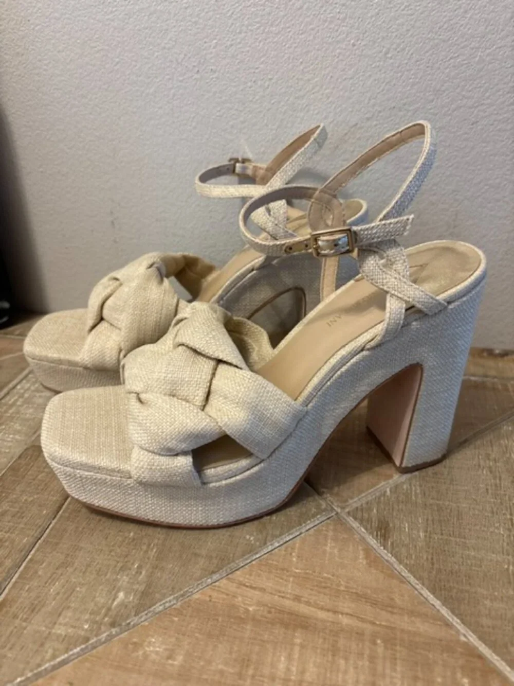 NEW Antonio Melani Mya Linen Braided Platform Dress Sandals Size 9